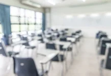 Cinco adolescentes passam mal após intoxicação em escola do Oeste