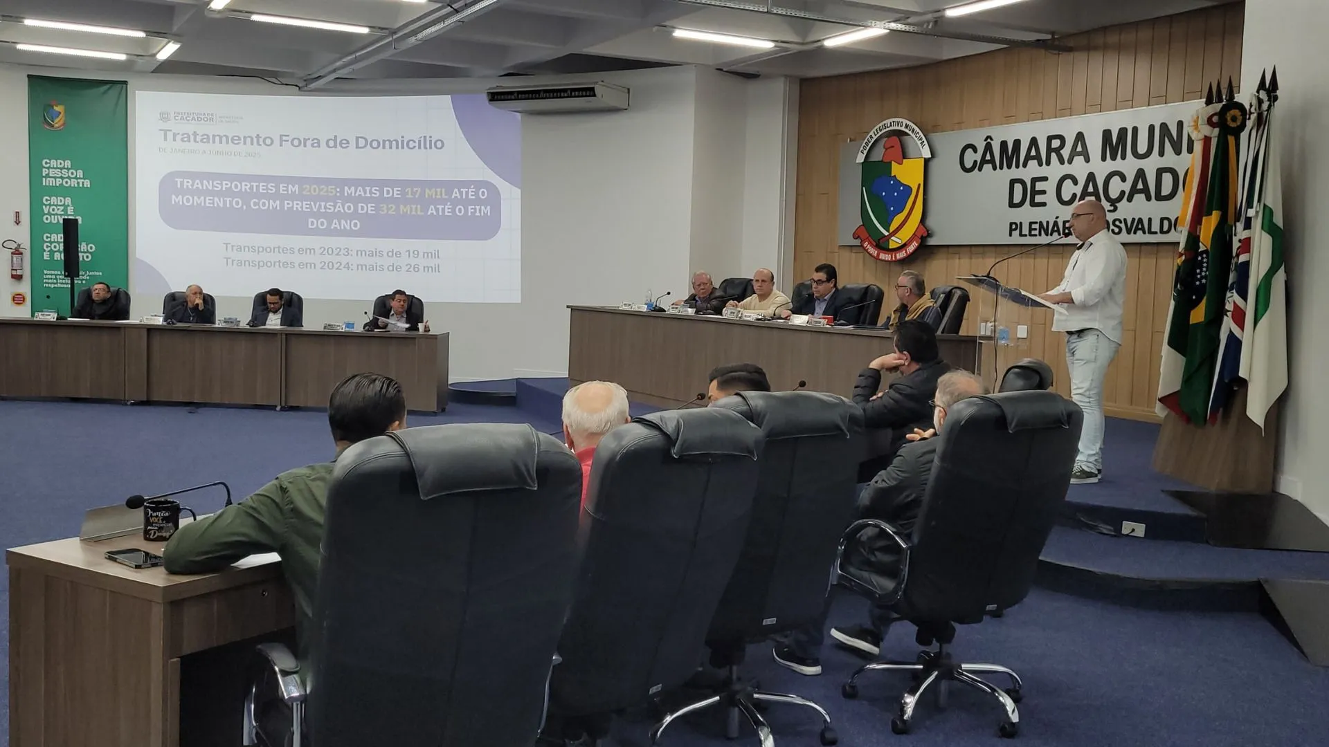 Secretário esclarece demandas da saúde na tribuna da Câmara
