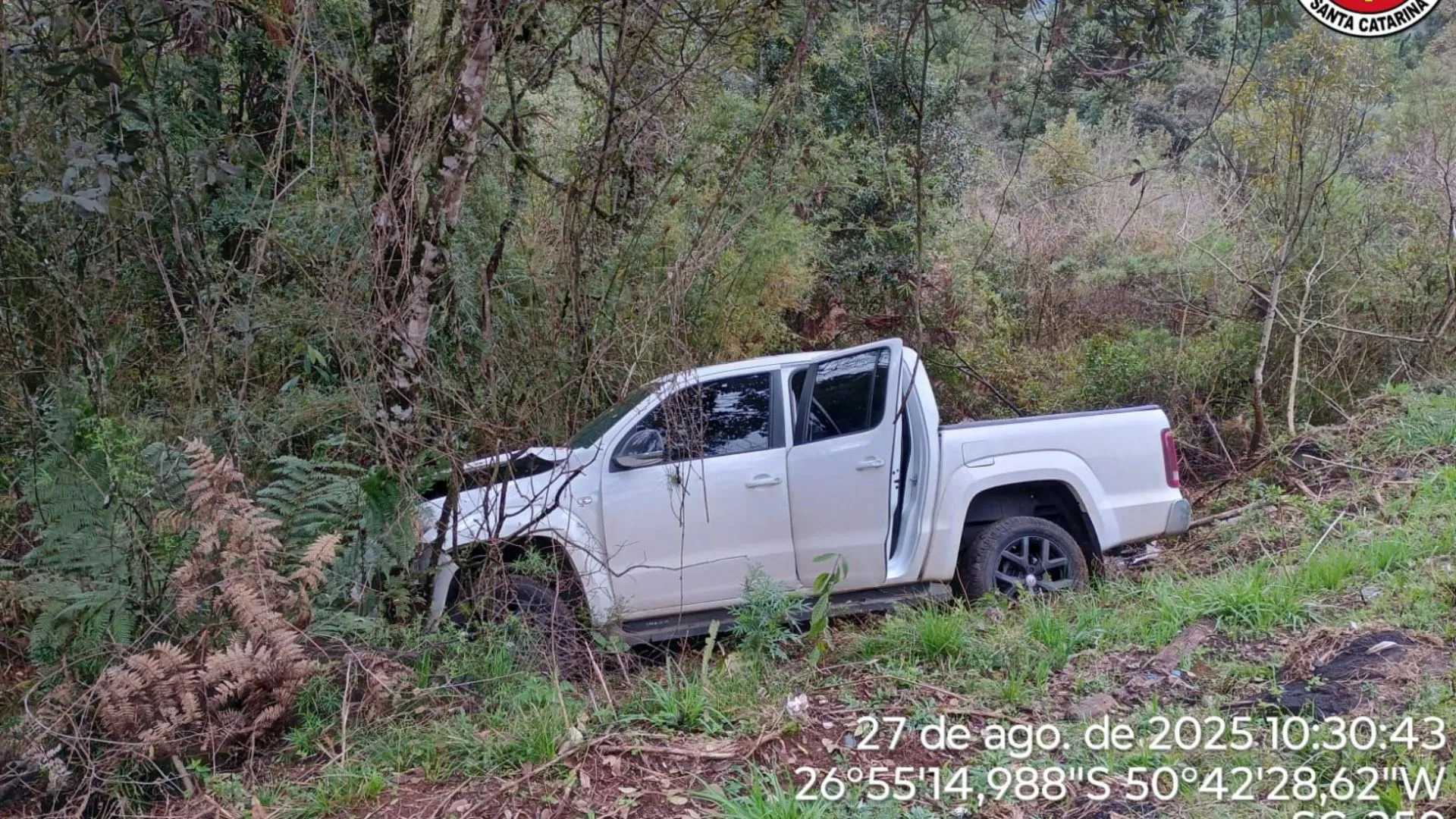 Colisão traseira envolve caminhão e Amarok em Lebon Régis