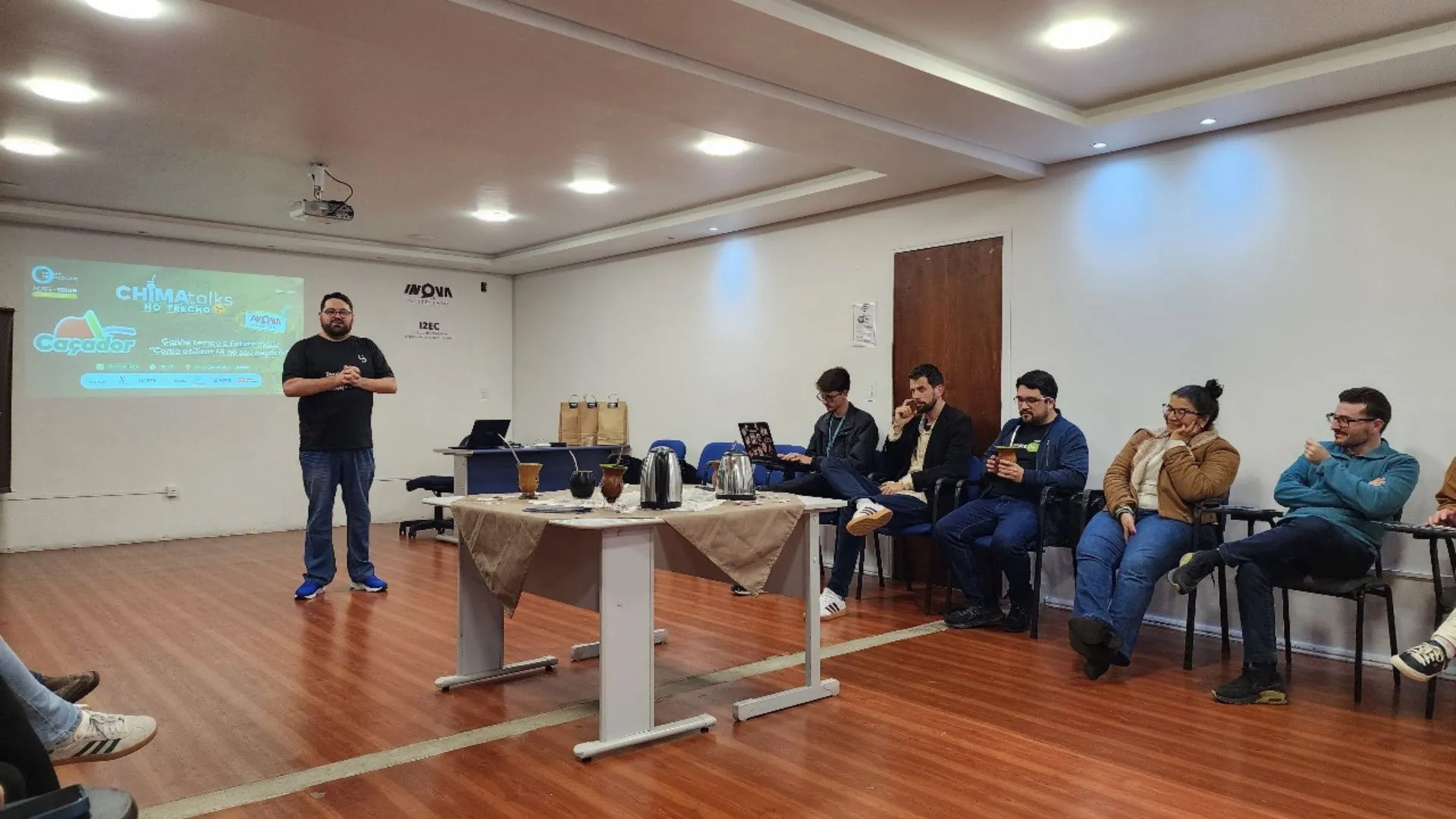 Caçador sedia debate sobre IA para Pequenos Negócios