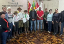 Câmara de Tangará homenageia CTG Tropeiro da Esperança