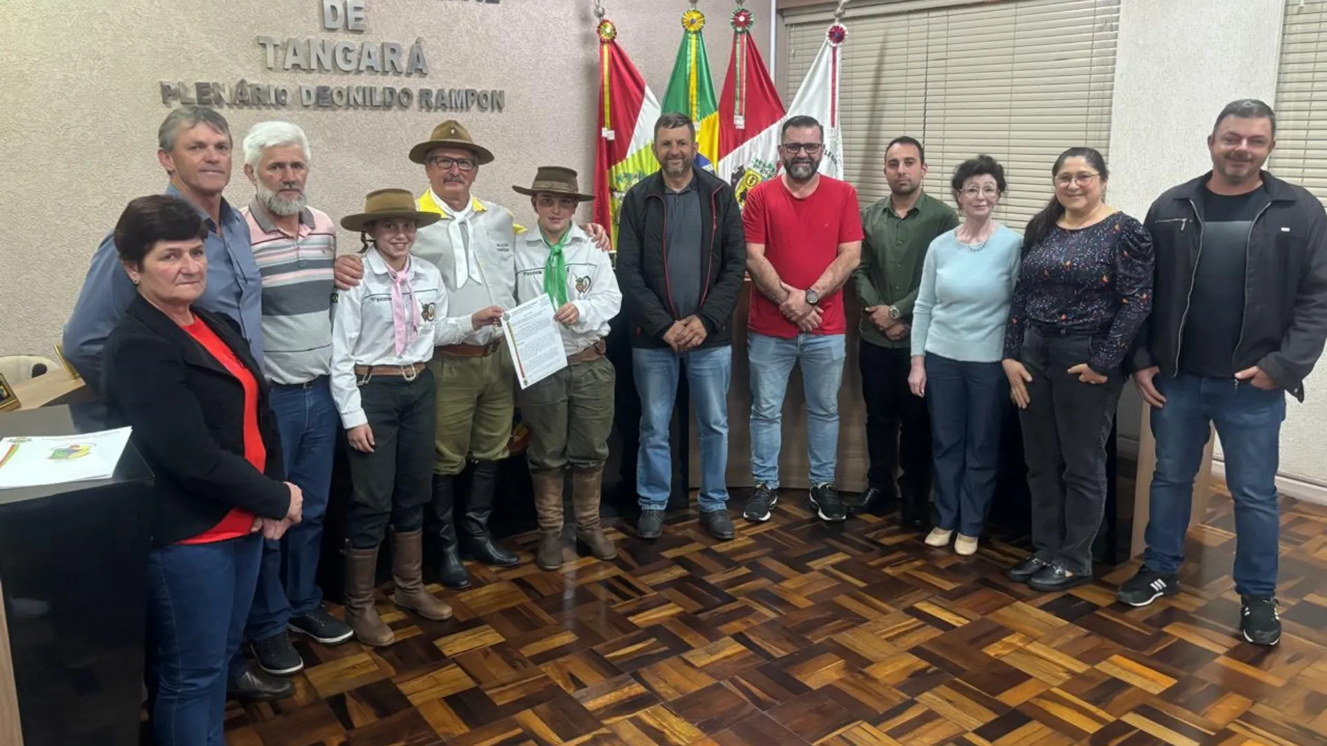 Câmara de Tangará homenageia CTG Tropeiro da Esperança
