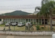 Oito alunos são intoxicados após comerem bolo trazido por colega