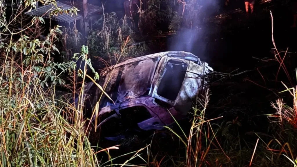 Criminosos em fuga causam acidente com morte na BR-282