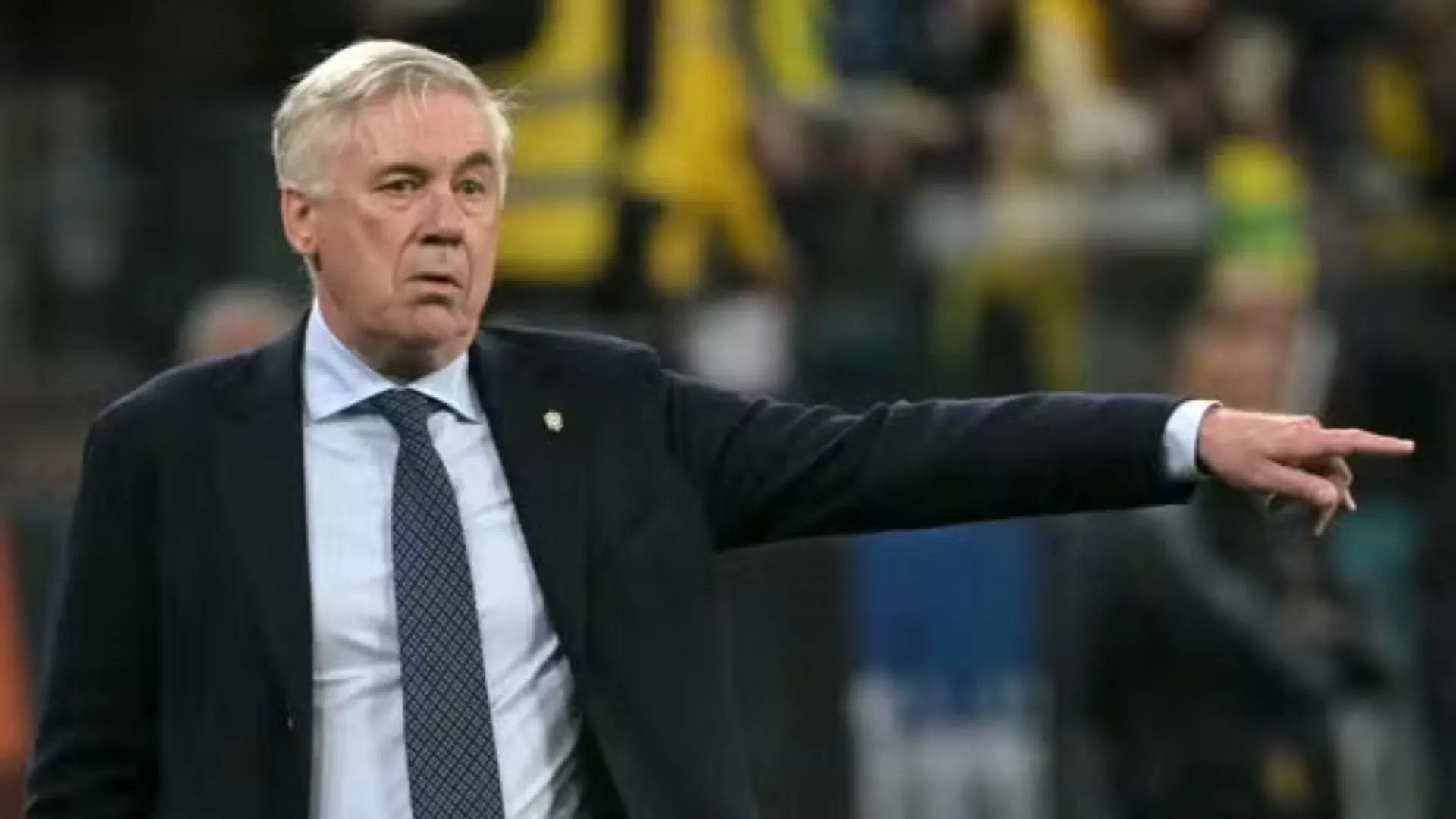 Sem Vinícius Júnior, Ancelotti pré-convoca Neymar para jogos de setembro