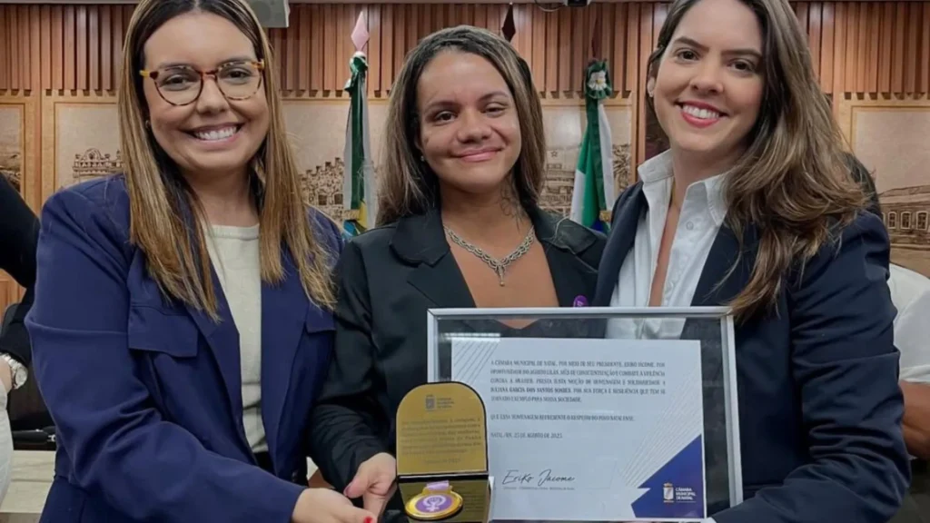 Sobrevivente de 61 socos emociona na Câmara de Natal