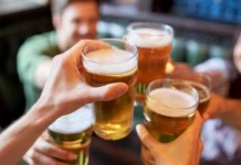 Consumo de cervejas populares diminui no Brasil, aponta Ambev