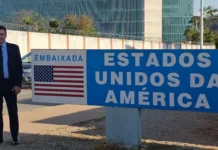 Cobalchini busca solução para tarifaço em reunião na Embaixada dos EUA