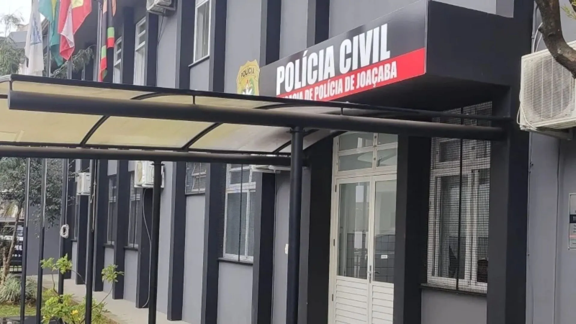 Polícia ouve mãe e padrasto na investigação da morte de bebê de 8 meses