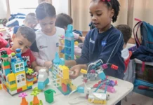 Prefeito de Videira recebe título de Prefeito Inovador 2025 por projeto de robótica nas escolas