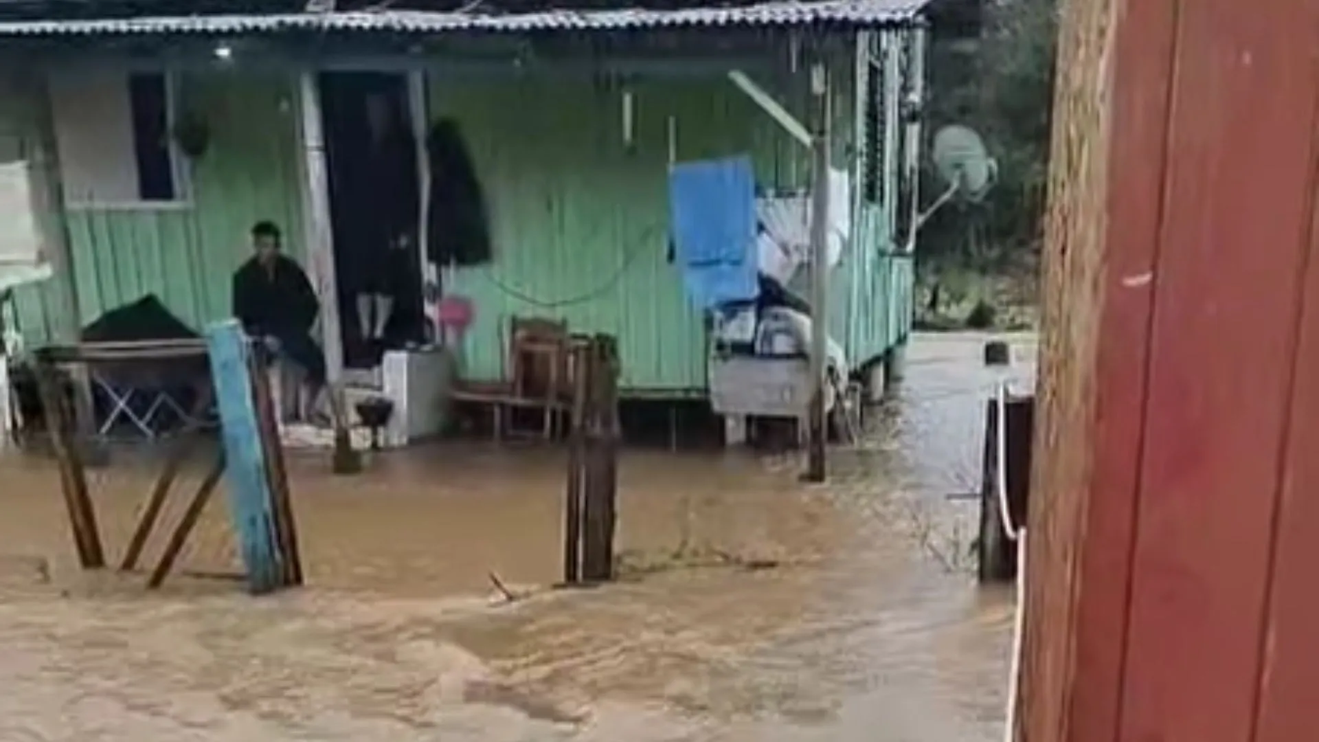 Chuvas intensas provocam alagamentos e deslizamentos em Videira