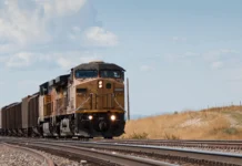 Estados do Sul e Mato Grosso do Sul avançam em estudo para ferrovia comum