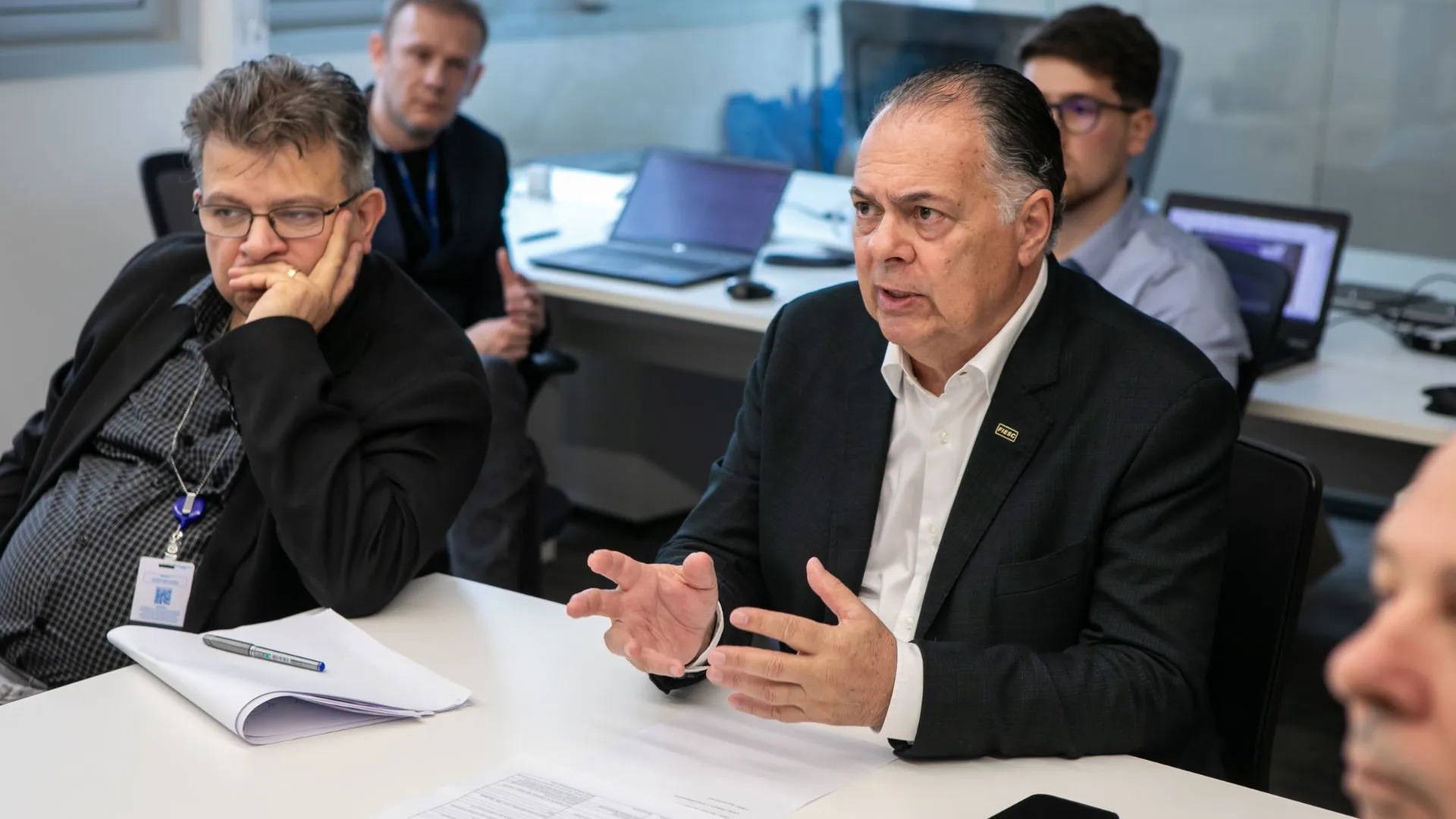 FIESC apresenta propostas para reduzir efeitos do tarifaço