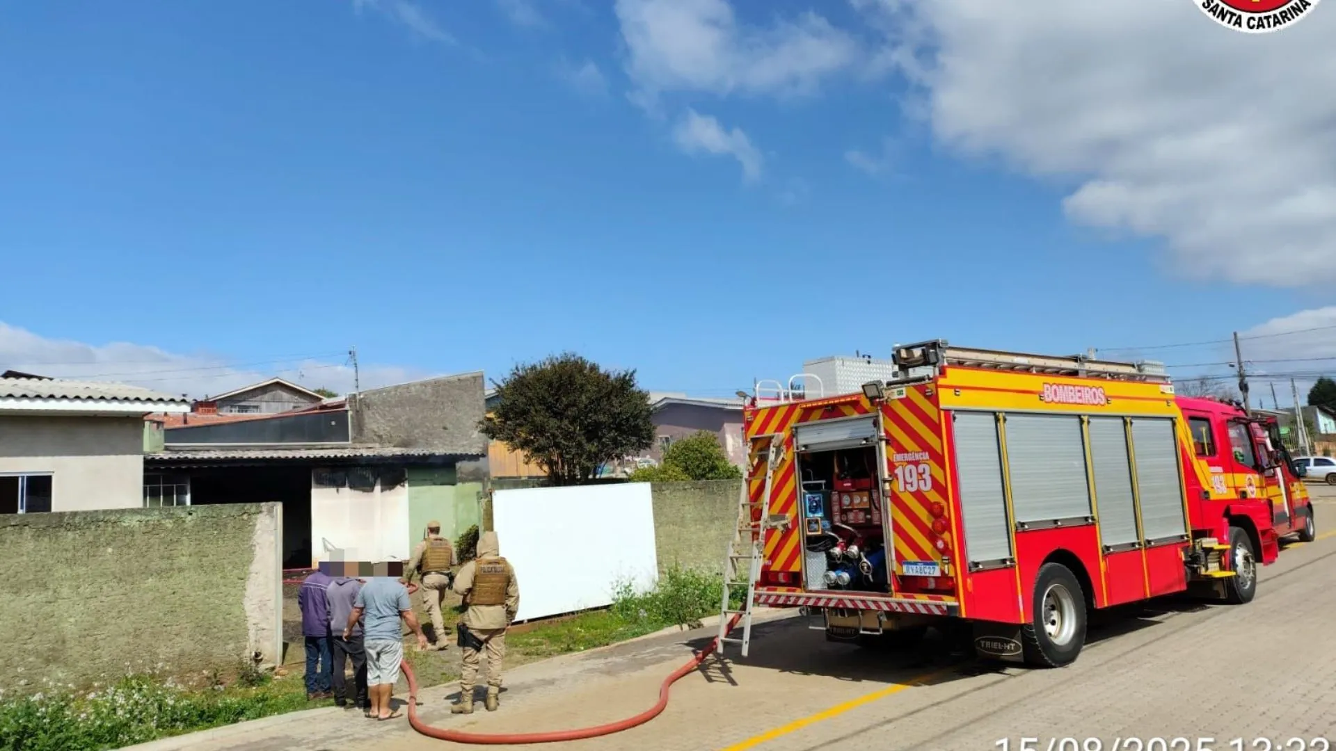 Residência pega fogo no bairro São Miguel em Fraiburgo