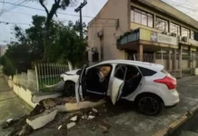 Condutora de 27 anos colide em cerca dos Correios e é presa por embriaguez