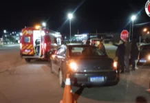 Forte colisão deixa adolescente e mulher feridas no trevo de Lebon Régis