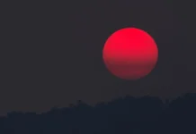 Eclipse total vai deixar a Lua vermelha como fogo