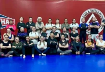 1º Rosas Fight reúne 50 mulheres em aula de defesa pessoal em Canoinhas