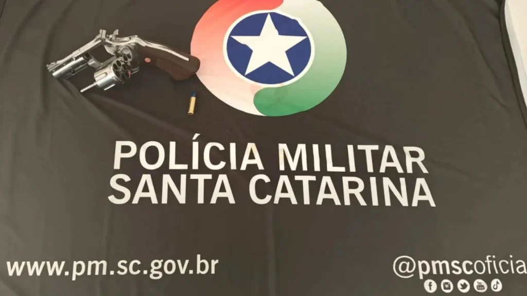 Homem é preso após atirar contra noivo da ex em Itapoá