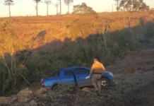 Homem invade casa, assedia crianças, uma mulher e foge