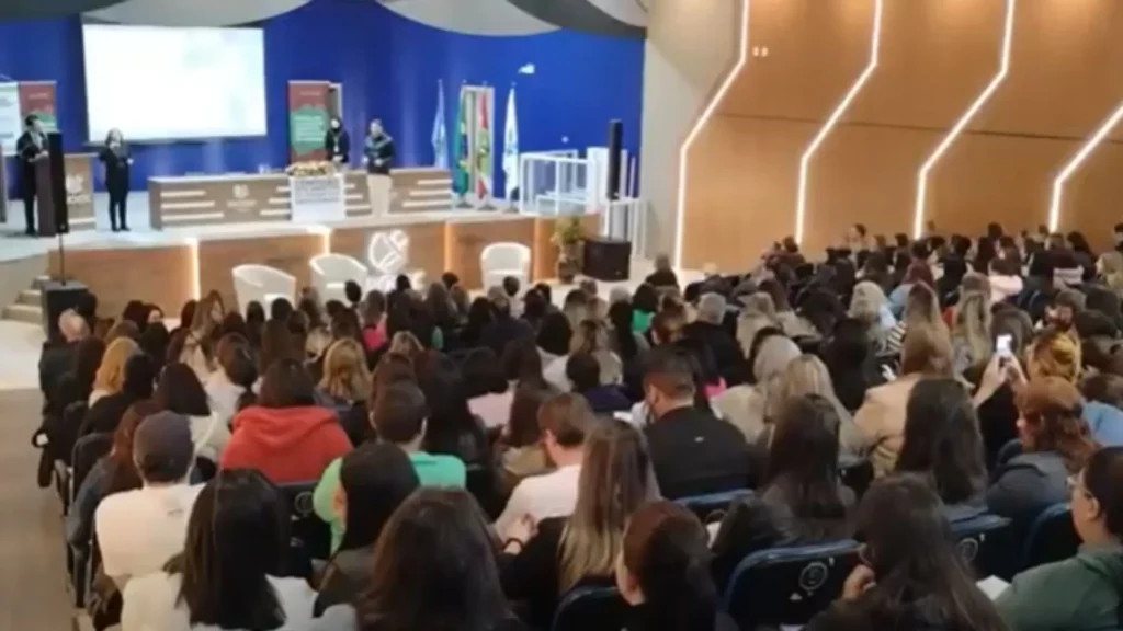 Videira sedia Seminário Regional de Educação Especial com foco na inclusão