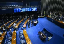 Senado aprova isenção de IR para quem ganha até dois salários-mínimos