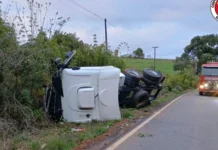 Rodovia SC-355 registra novo acidente com caminhão em Lebon Régis