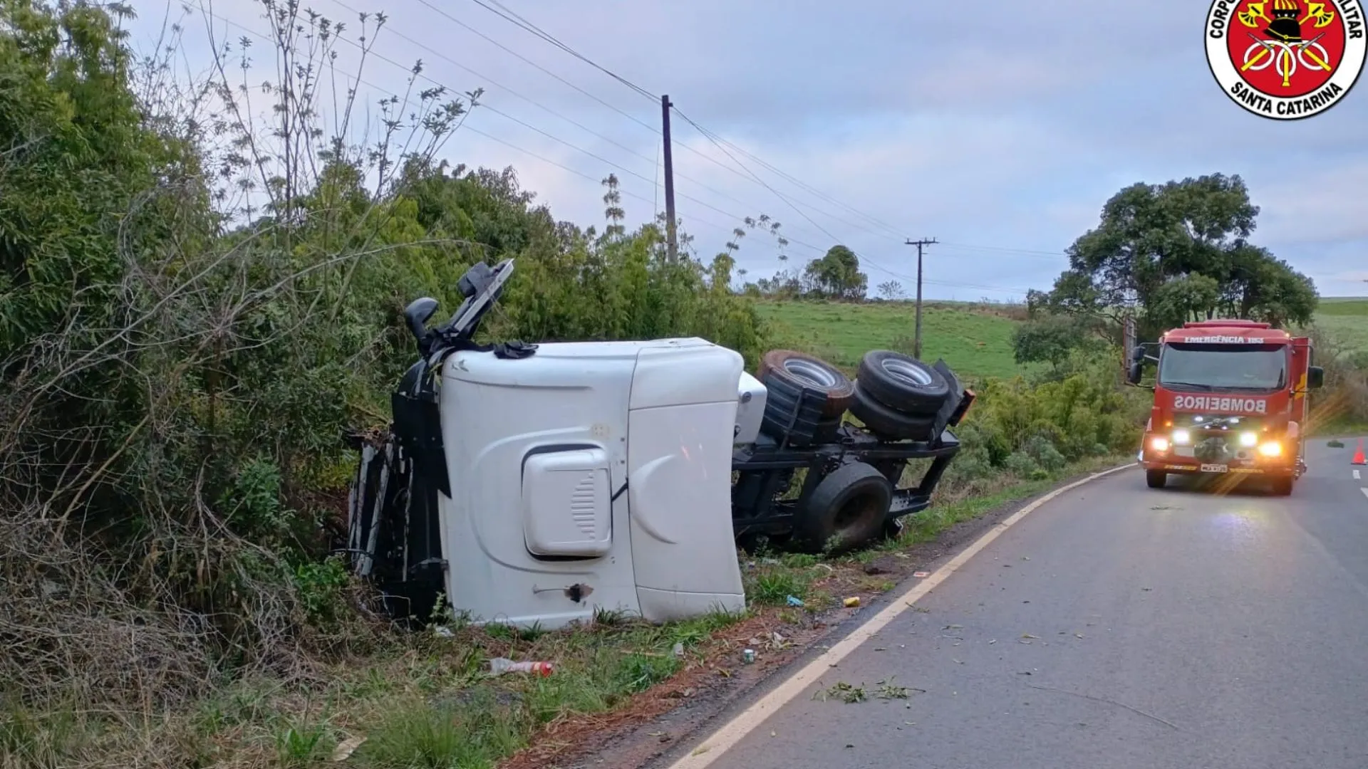 Rodovia SC-355 registra novo acidente com caminhão em Lebon Régis