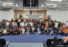 Eleições mirins mobilizam mais de 6 mil estudantes em Caçador