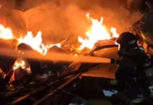 Bombeiros controlam incêndio em residência desabitada em Caçador