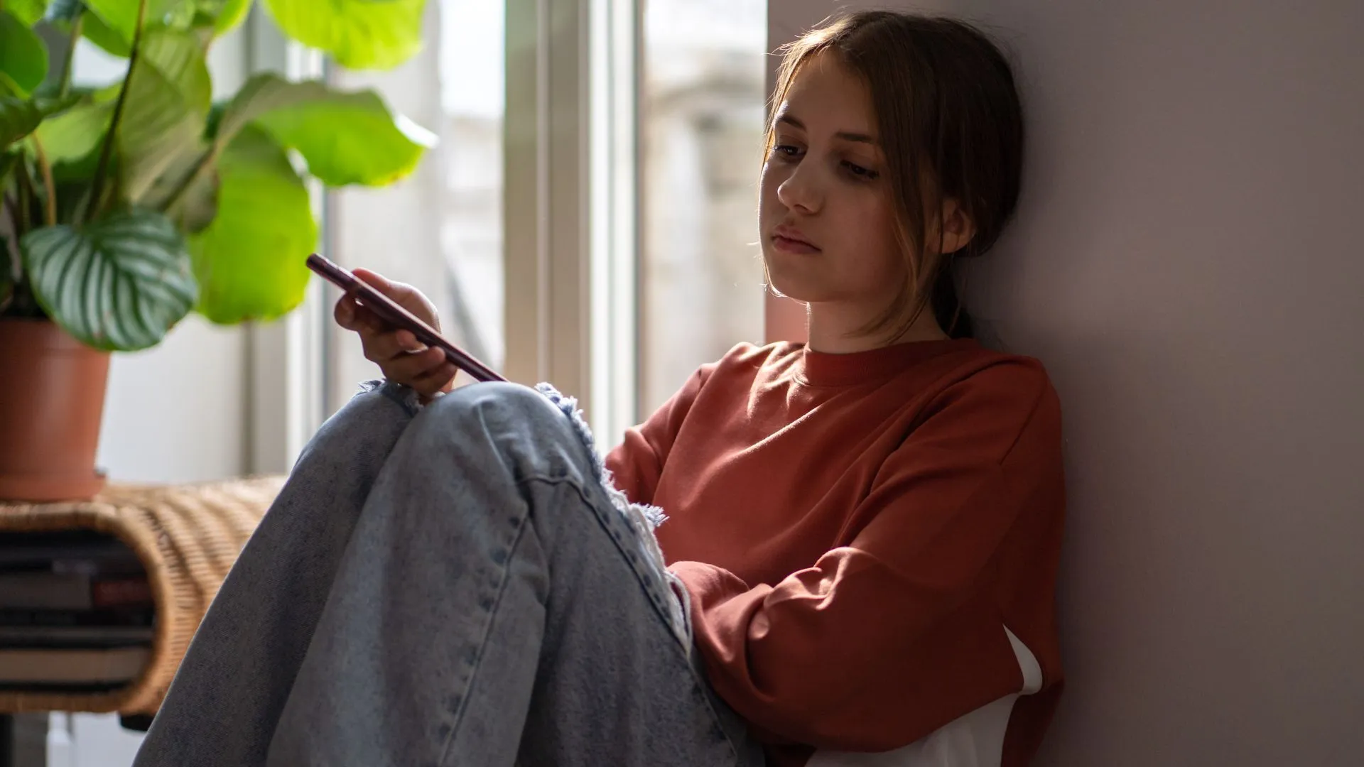 A cada 10 minutos, um adolescente no Brasil se machuca ou tenta o suicídio