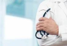 Médico é afastado por suspeita de abuso sexual durante consultas no Oeste de SC