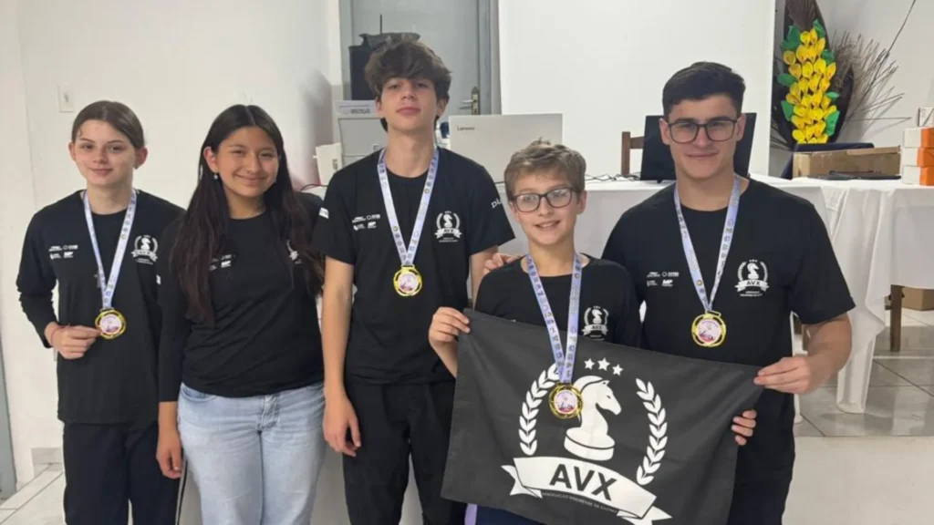 Xadrez de Videira conquista 4 medalhas de ouro nos Jogos da AMARP