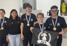 Xadrez de Videira conquista 4 medalhas de ouro nos Jogos da AMARP