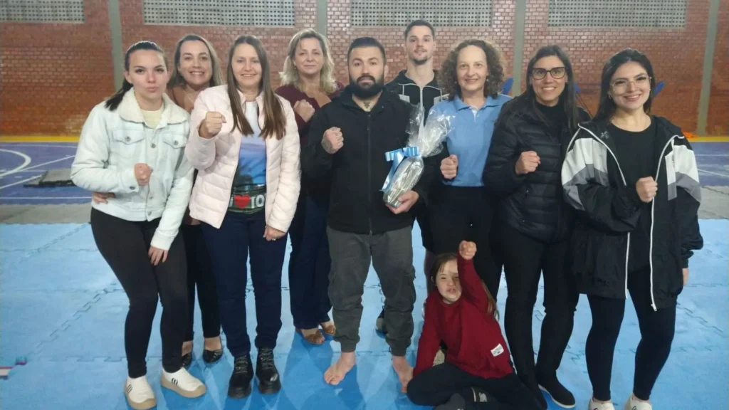 Iomerê promove aulão gratuito de defesa pessoal para mulheres contra o feminicídio