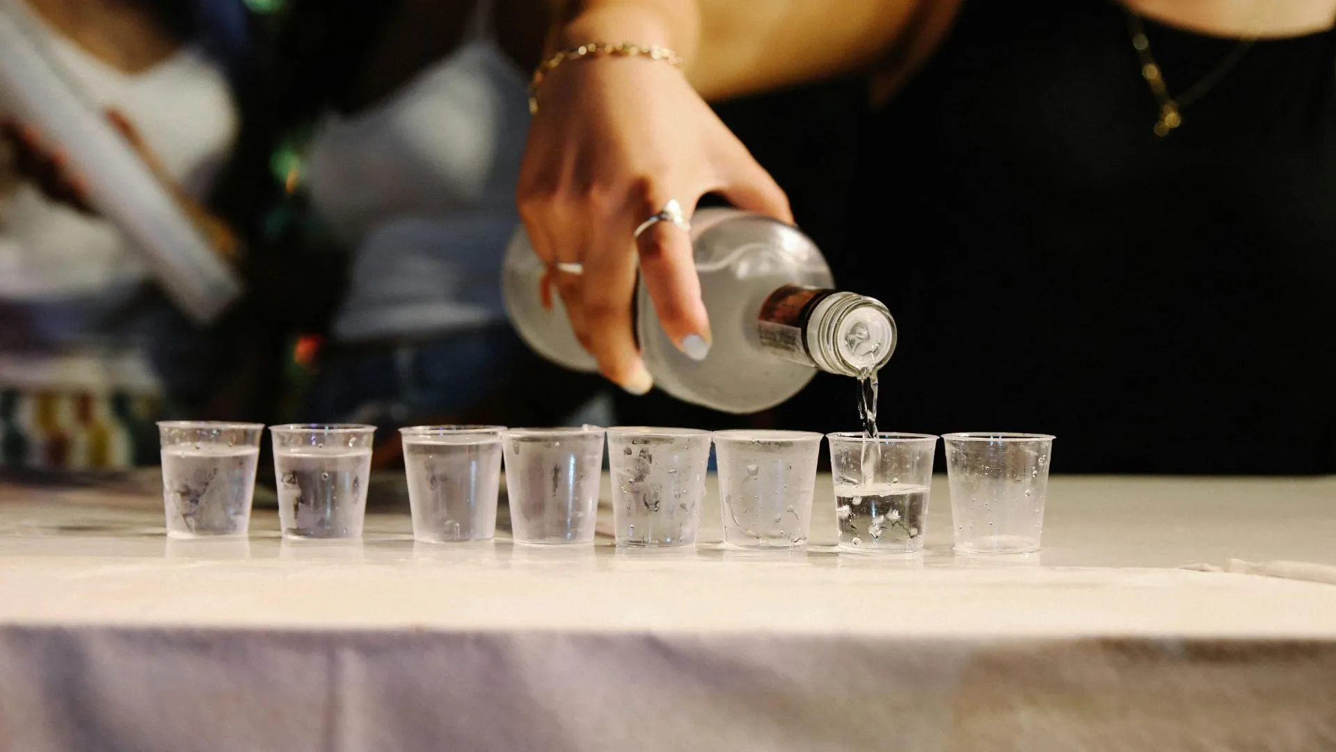 Uma em cada cinco garrafas de vodca no Brasil é falsificada, revela estudo