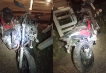 Jovem fica gravemente ferido em colisão de moto em Videira