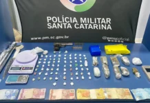 Polícia prende três homens por tráfico de drogas em Caçador