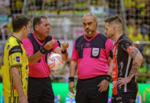 Liga Nacional de Futsal suspende árbitro catarinense após ofensas a torcedores nas redes sociais