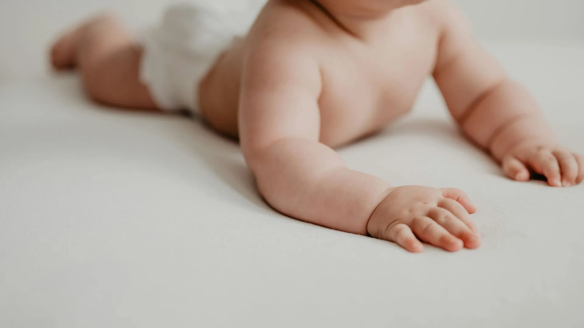 Professora aplica manobra de desengasgo e salva bebê em creche de SC