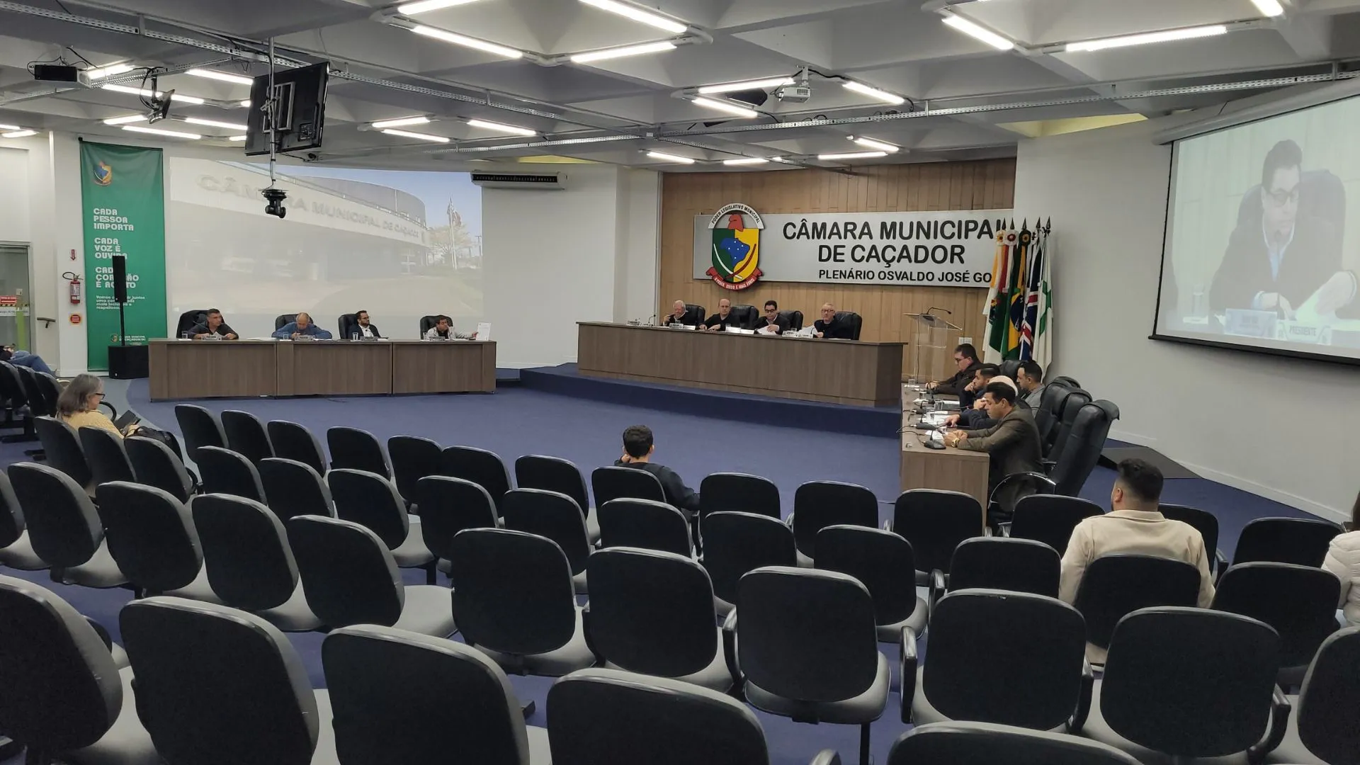 Câmara analisa projeto que muda cargos do Magistério em Caçador