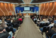 Professores de Videira participam de capacitação sobre diversidade e combate ao racismo escolar