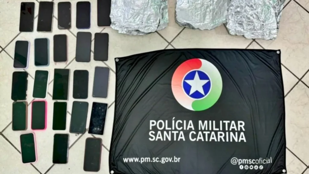 Três pessoas são presas com 23 celulares furtados no show de Tiaguinho em SC