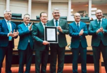 Assembleia Legislativa de SC celebra 50 anos da Fecoagro homenageando líderes do cooperativismo