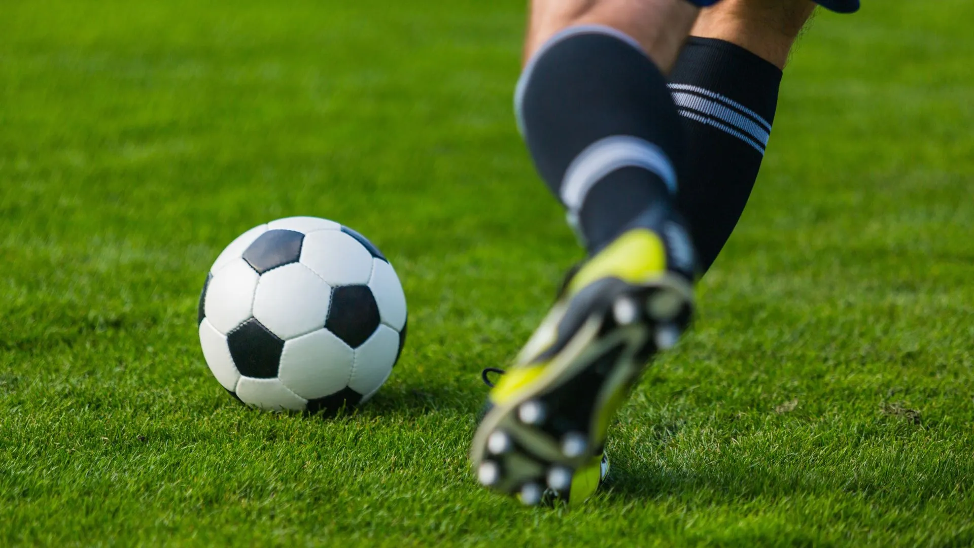 Tangará decide campeões do futebol masculino e feminino neste domingo