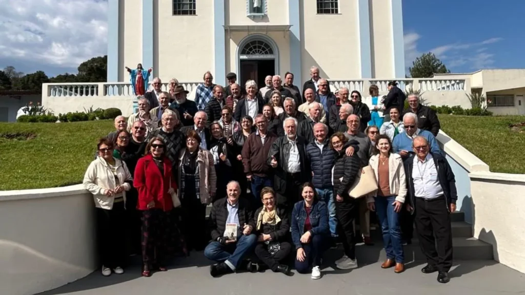 Suspeito tentou fugir e resistiu à abordagem, mas foi detido em uma área de mata próxima