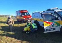 Rajadas de vento de 100 km/h derrubam motociclista e causam acidente na Serra Catarinense