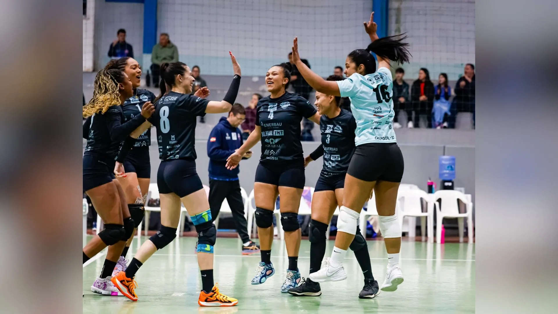 Napoli vence Criciúma e encaminha classificação no Estadual