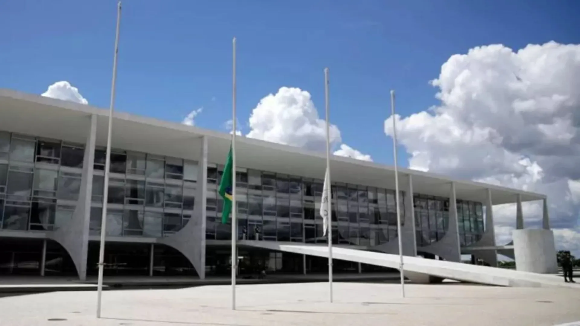 Homem que tentou invadir o Palácio do Planalto é do Meio-Oeste de SC