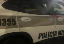 Mulher é perseguida pelo companheiro e busca ajuda policial